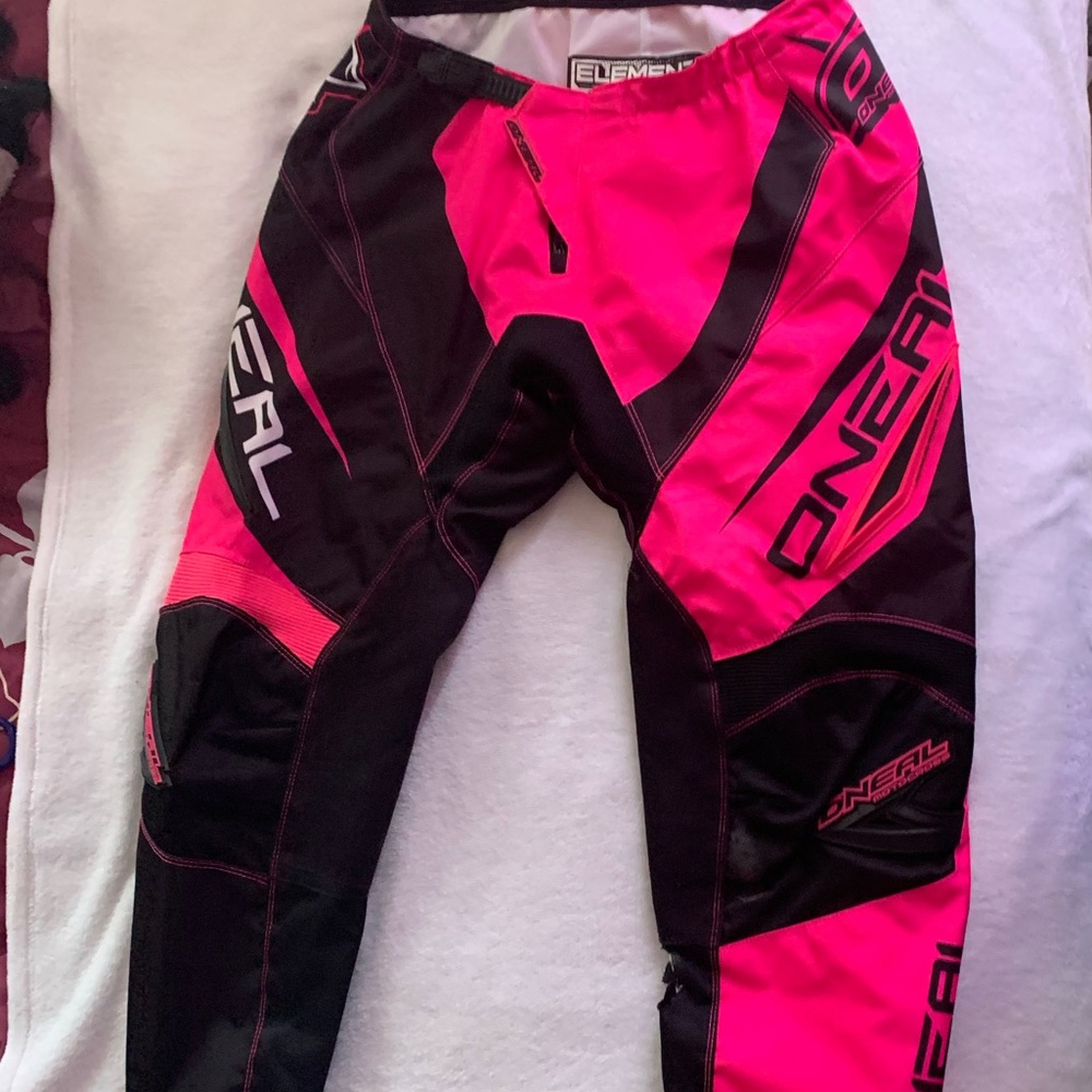 Used O’Neal Women’s 9/10 Element Series Motocross Pants. *slight burn hole